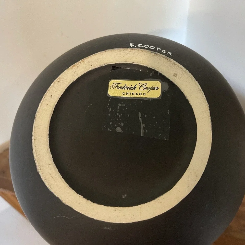 Frederick Cooper Signed Black Matte Globe Table Vase Mid Century Modern Vintage